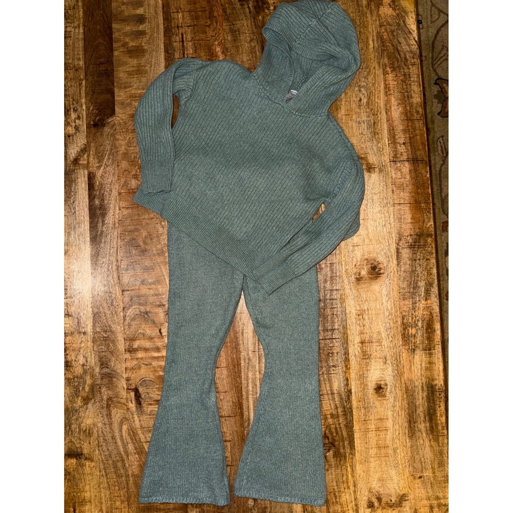 OshKosh B'gosh Kids Ribbed Knit Hoodie and Flare Pants Set Sage Green Size 7 8